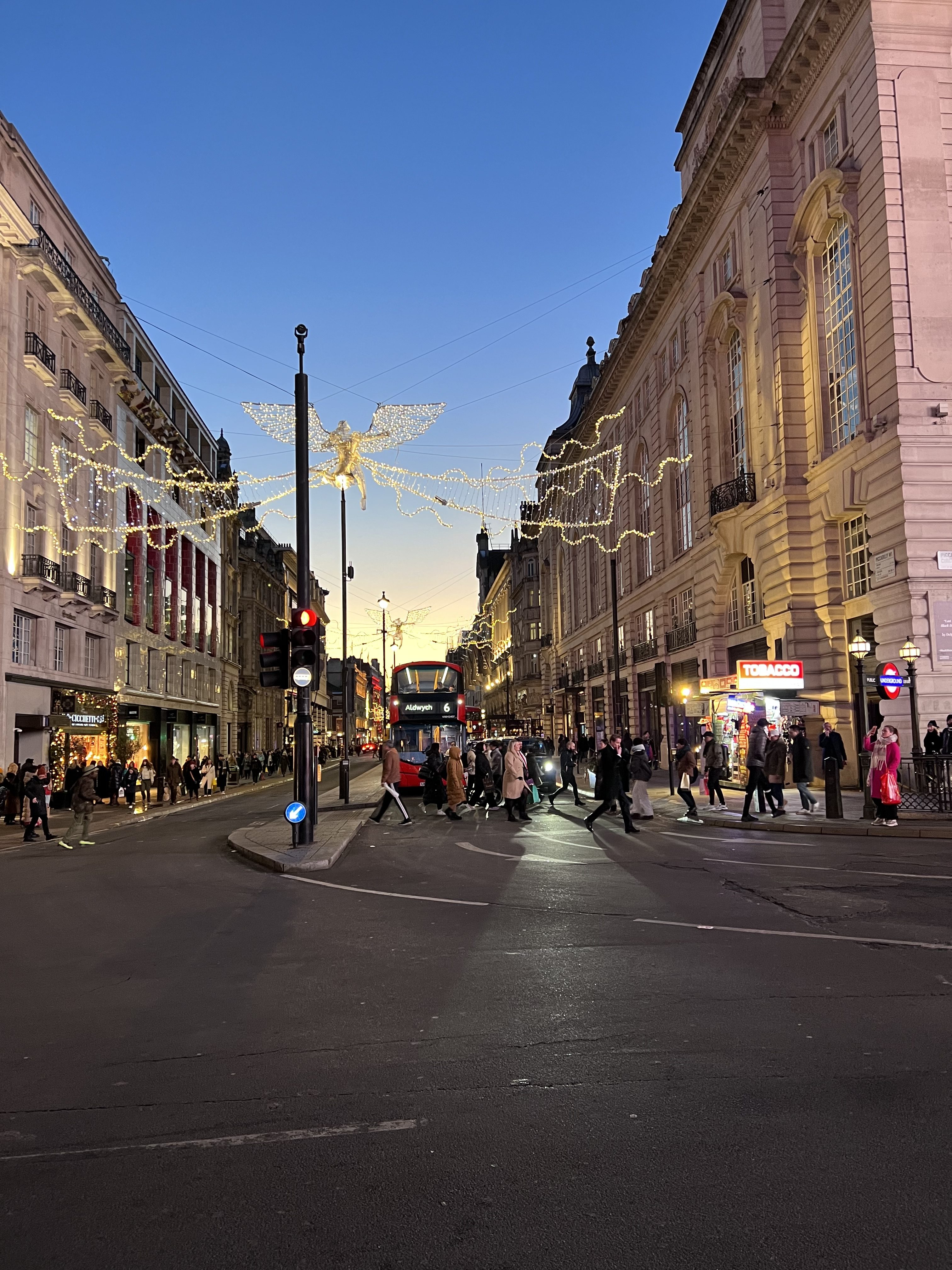 Piccadilly Circus