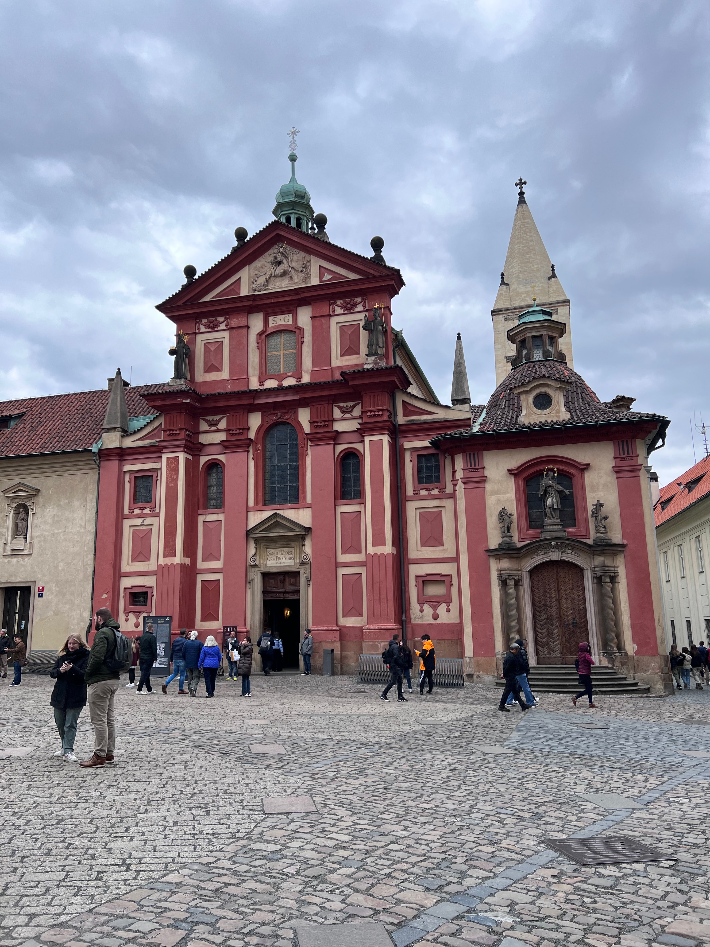 La Basilique Saint-Georges