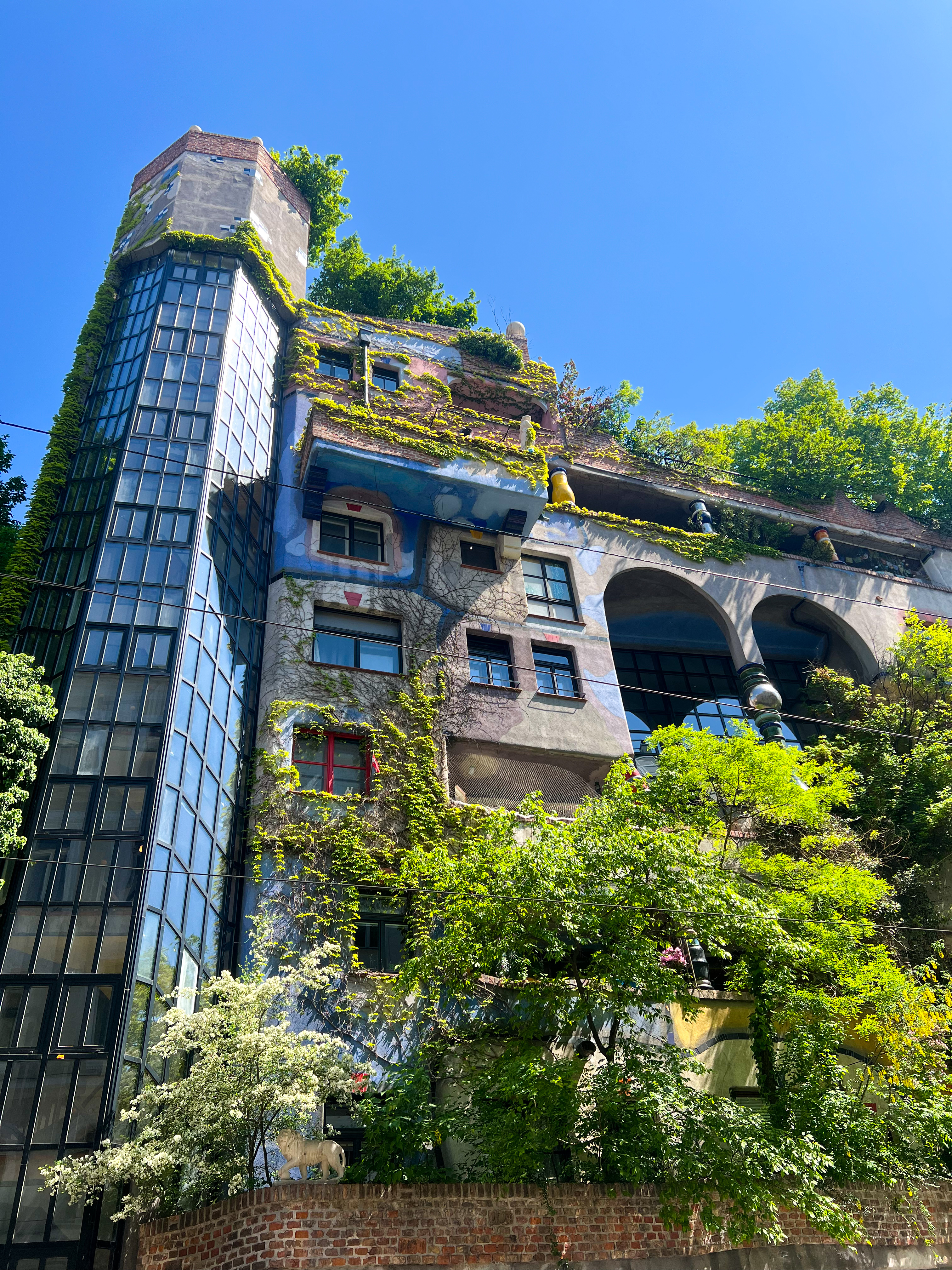 Hundertwasser village